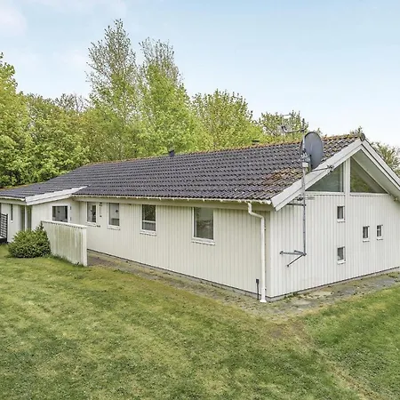 Two-bedroom Holiday In