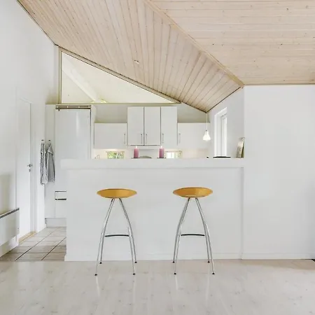 Σπίτι διακοπών Two-bedroom Holiday In *