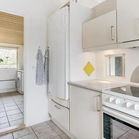 Σπίτι διακοπών Two-bedroom Holiday In Helsinge