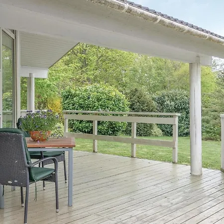 Two-bedroom Holiday In Σπίτι διακοπών Helsinge